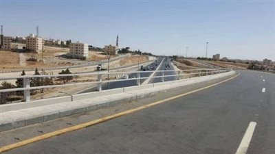 طريق 100 في عمان أول طريق لتطبيق نظام الطرق مدفوعة الرسوم