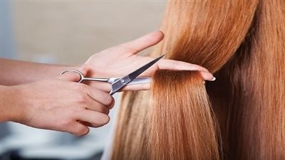 تفسير رؤية شخص يقص شعري في المنام لابن سيرين