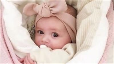 تفسير رؤية طفلة رضيعة جميلة في المنام للعزباء
