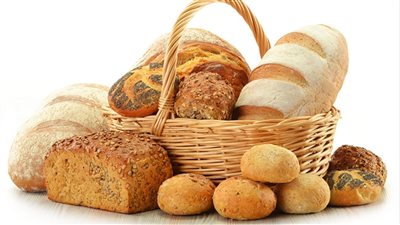 تفسير حلم شخص يعطيني خبز في المنام