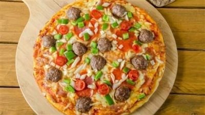 طريقة عمل بيتزا كرات اللحم