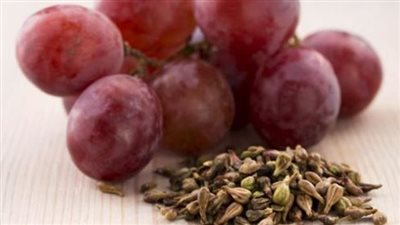 زيت بذور العنب: فوائده المتعددة للشعر والچسم
