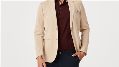 Title: Checkered Blazer: A Modern Touch of Elegance in Autumn
