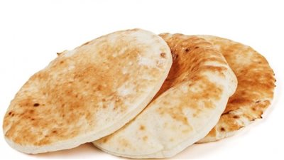 خبز عربي شهي ولذيذ في المنزل