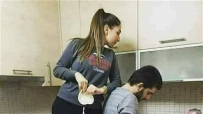 أم سعيد راحت فجأه إلى لندن كام يوم تزور ابنها ( سعيد )
