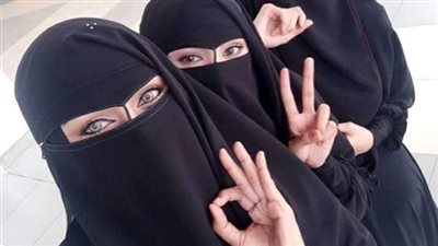 قصة الام وزوجات الابناء