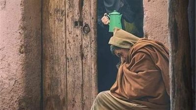 قصة روي عن رجل انه وقع في كرب شديد وثقل عليه الدين