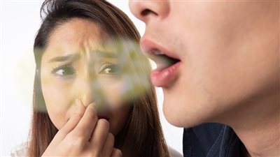 تخلص من رائحة الفم الكريهة في الصباح