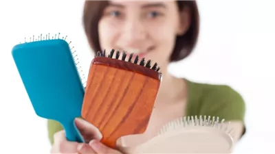 كيف تحافظ على نظافة فرشاة الشعر ؟