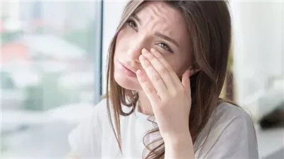 فرك العينين : عدو البصر