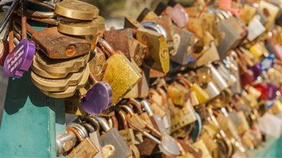 Love Locks: A Romantic Tradition or a Threat to the Environment