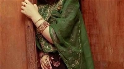 قصه كان ياما كان شاب وشابه تزوجا عن طريق أهلهم
