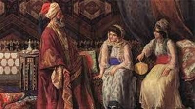 يحكى أن امرأتين دخلتا على القاضي ابن أبي ليلى
