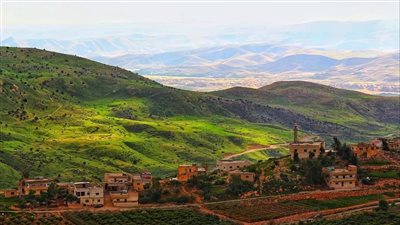 قرية دحوس : قرية الجمال والتاريخ في عجلون