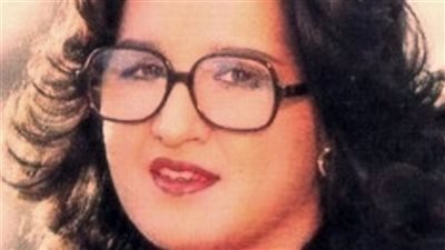 كيف أصبحت عزيزة جلال صاحبة اغنية مستنياك